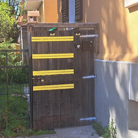 Fiera Bolognina - Komodo - Appartamento Completo Con Giardino E Parcheggio Privato Bologna Ngoại thất bức ảnh