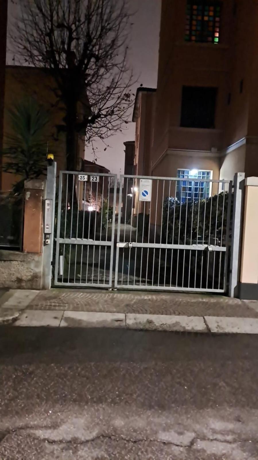 Fiera Bolognina - Komodo - Appartamento Completo Con Giardino E Parcheggio Privato Bologna Ngoại thất bức ảnh