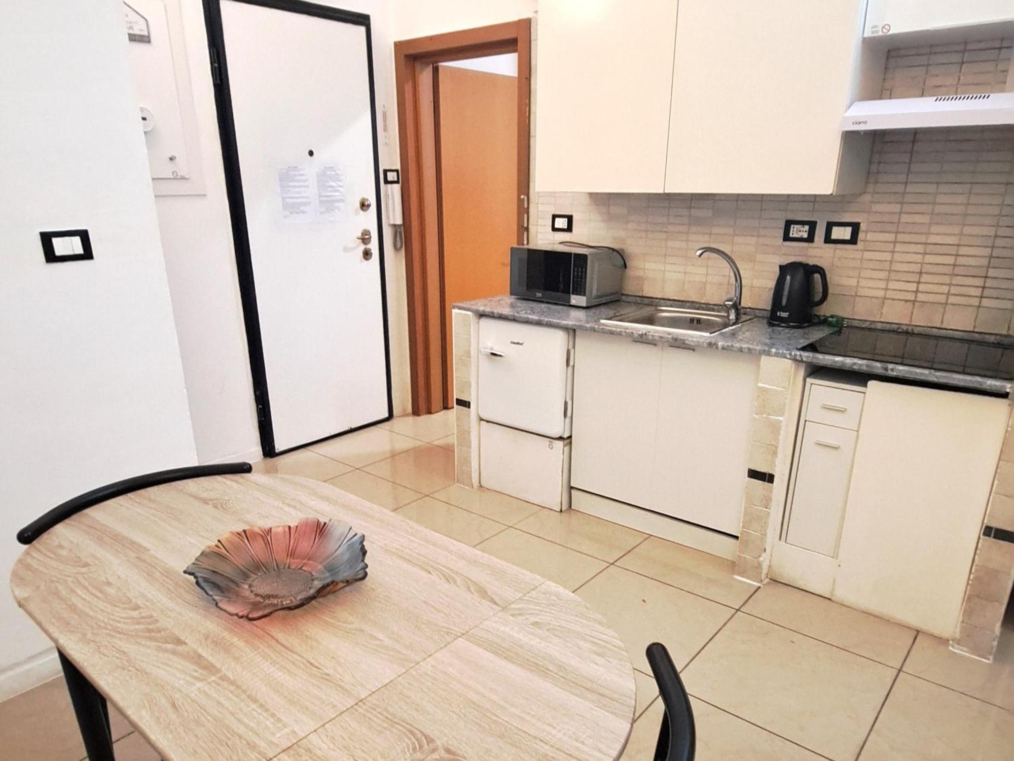 Fiera Bolognina - Komodo - Appartamento Completo Con Giardino E Parcheggio Privato Bologna Ngoại thất bức ảnh